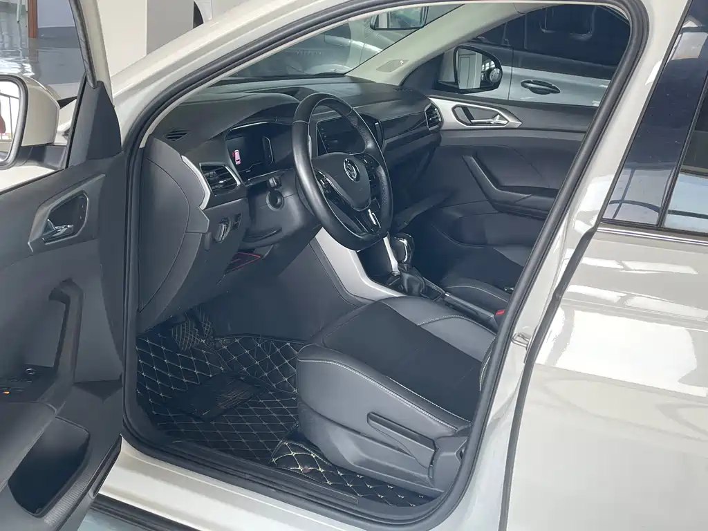 Volkswagen T-Cross 2020