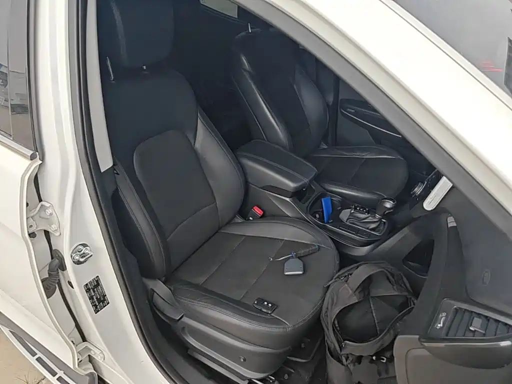 Hyundai Santa Fe 2015 — фото 25