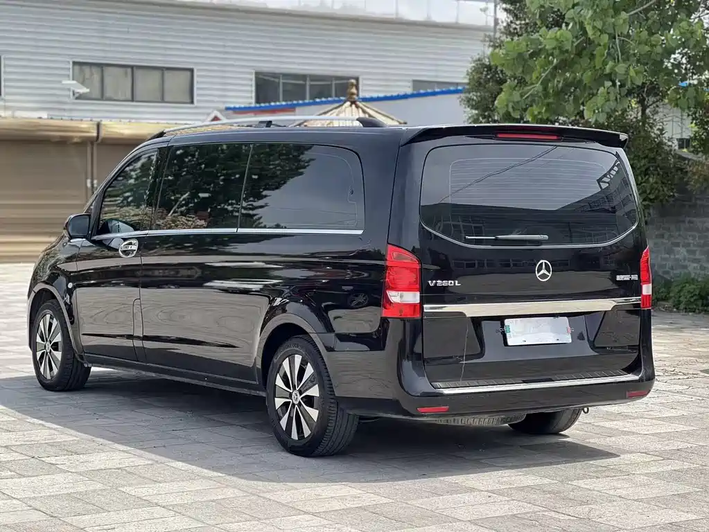 Mercedes-Benz Vito 2024 — фото 10