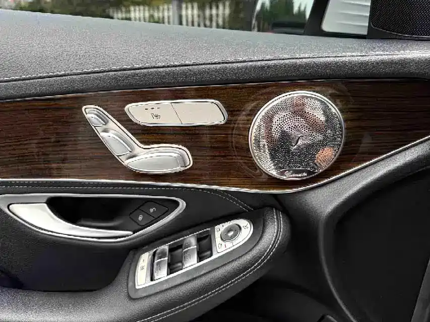 Mercedes-Benz GLC 2018 — фото 7