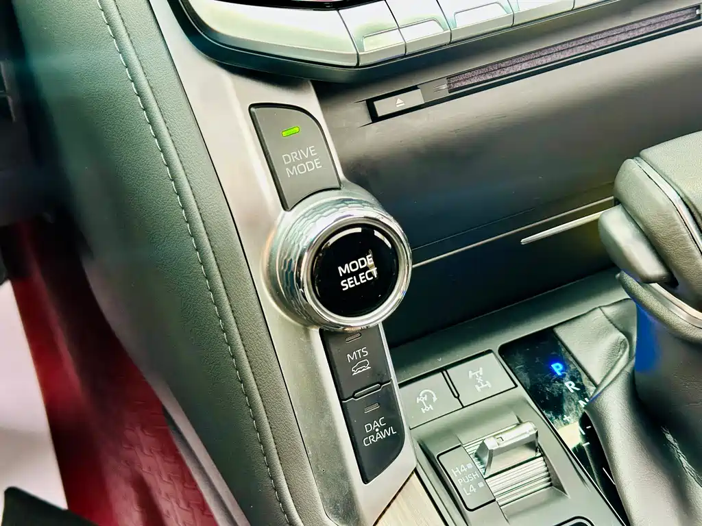 Toyota Land Cruiser 2024 — фото 13