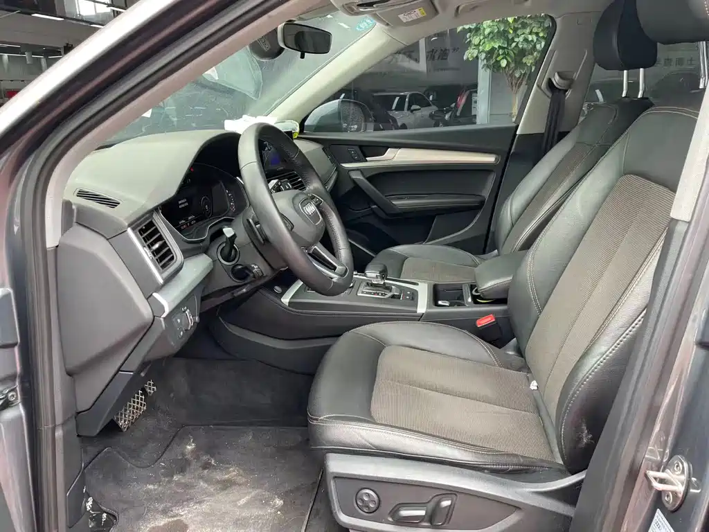 Audi Q5L 2019