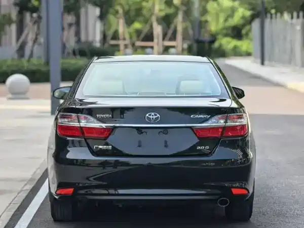 Toyota Camry 2016