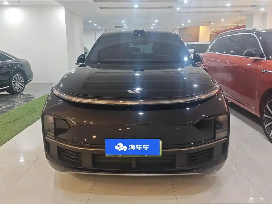 Li Auto Li L8 2025
