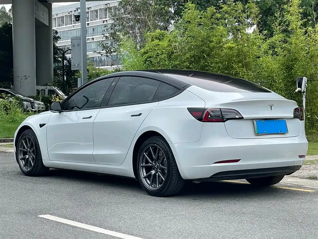Tesla Model 3 2019 — фото 20