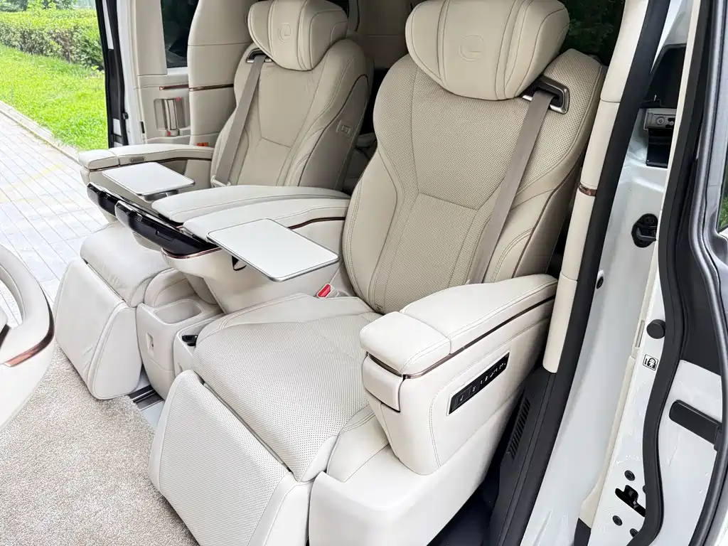 Lexus LM 2026 — фото 10