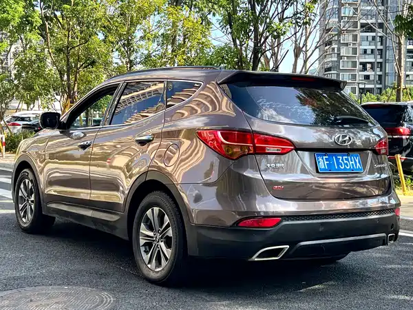 Hyundai Santa Fe 2015