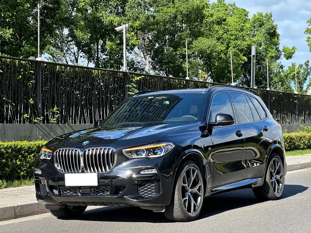 BMW X5 2020 — фото 1