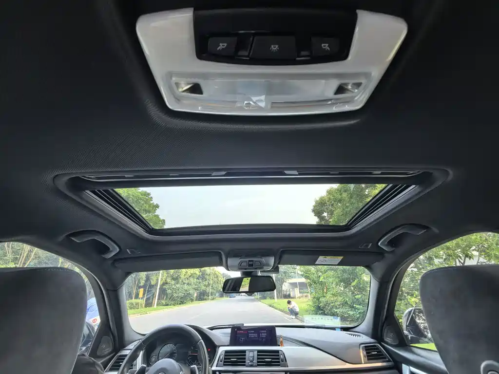 BMW 3 Series 2018