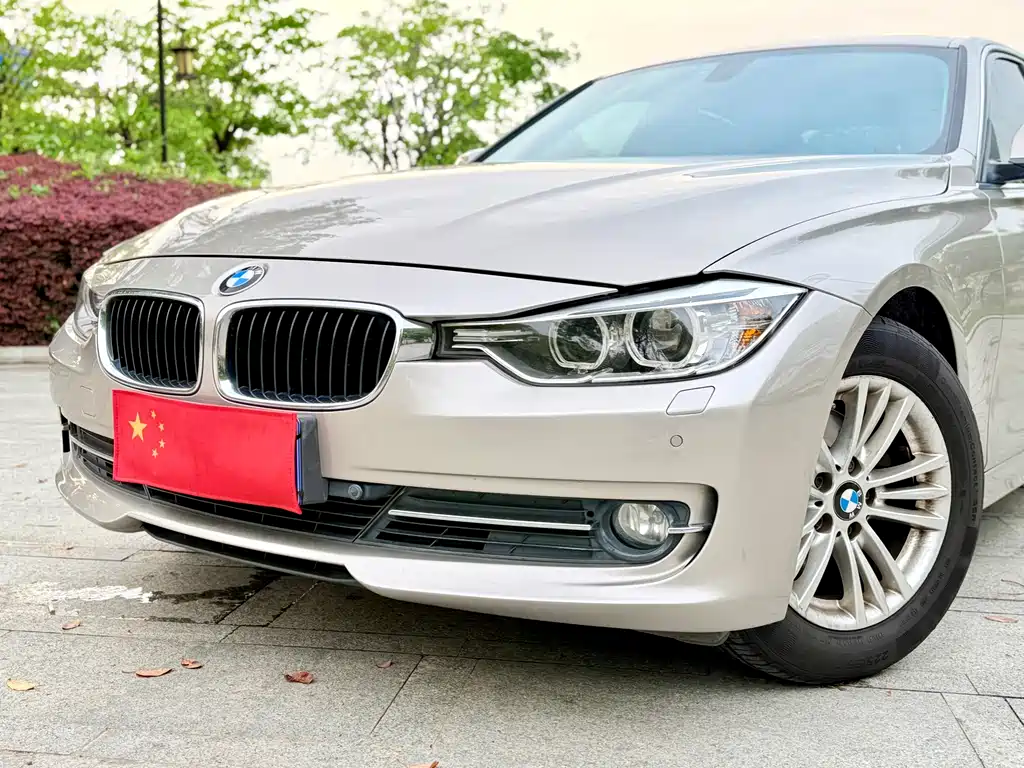 BMW 3 Series 2015 — фото 20