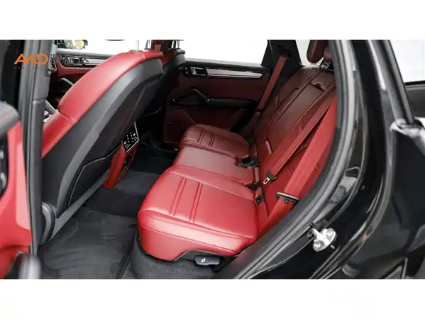 Porsche Cayenne 2023