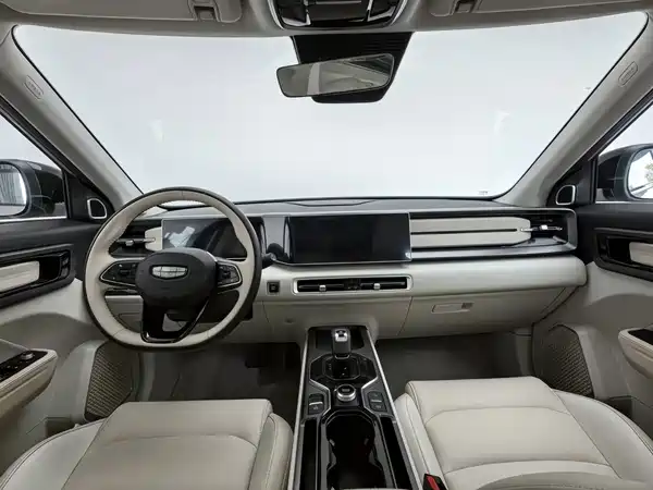 Geely ICON 2023