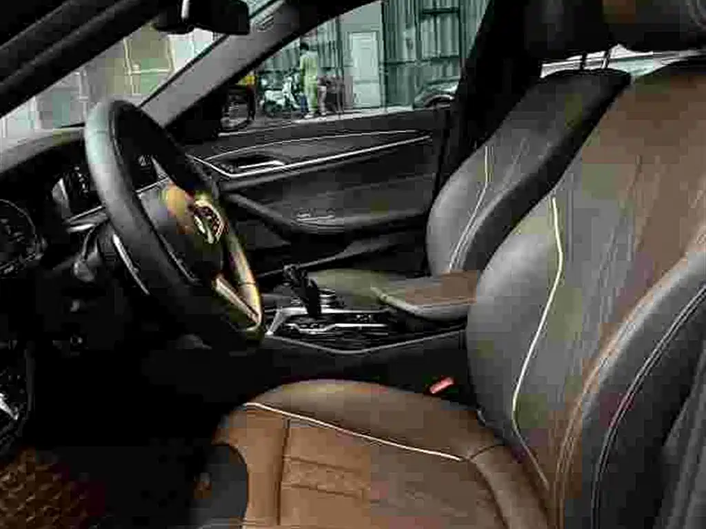 BMW 5 Series 2021