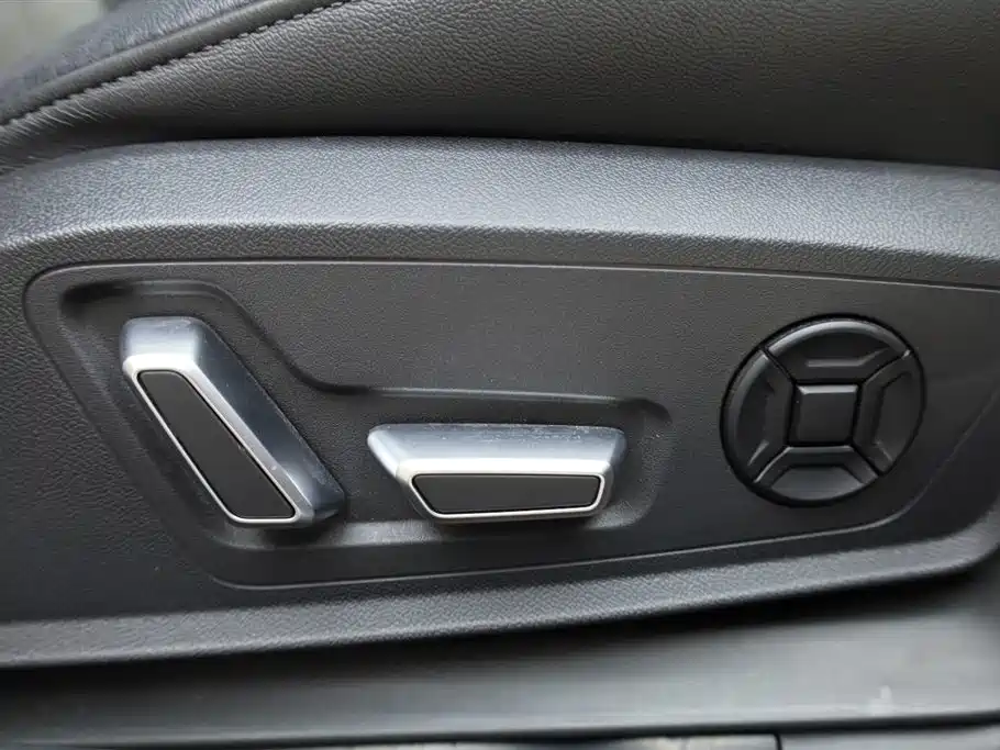 Audi A6L 2024 — фото 15
