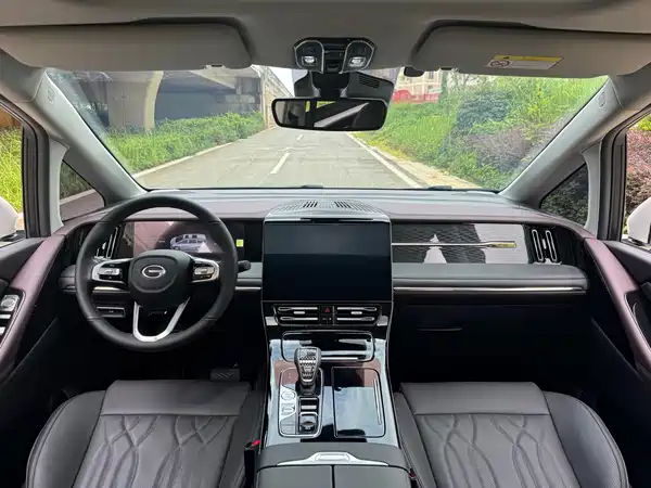 GAC Trumpchi M8 2025