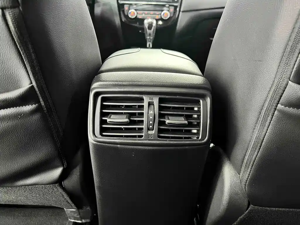 Nissan X-Trail 2023 — фото 16
