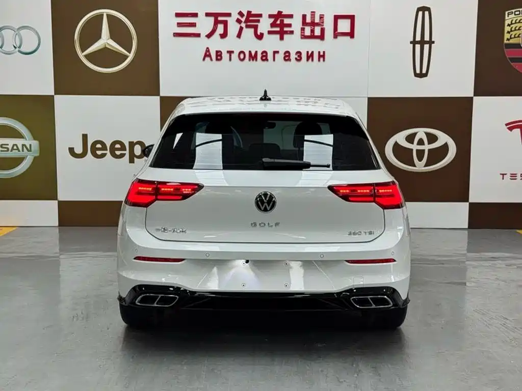Volkswagen Golf 2023