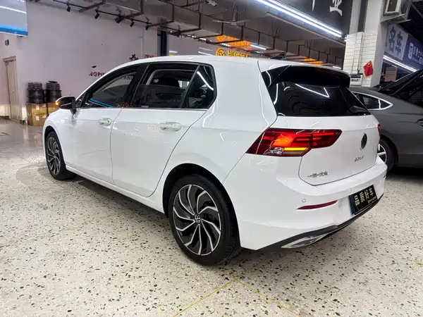 Volkswagen Golf 2022
