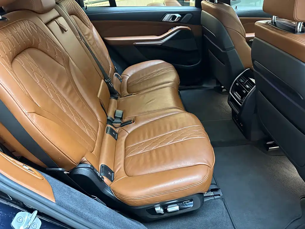 BMW X7 2019 — фото 11
