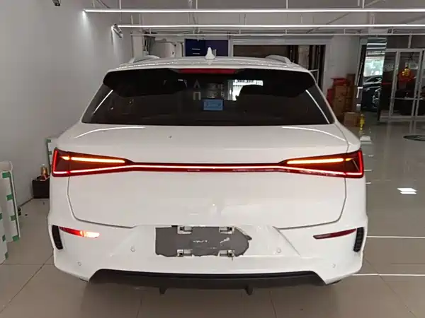BYD e2 2024