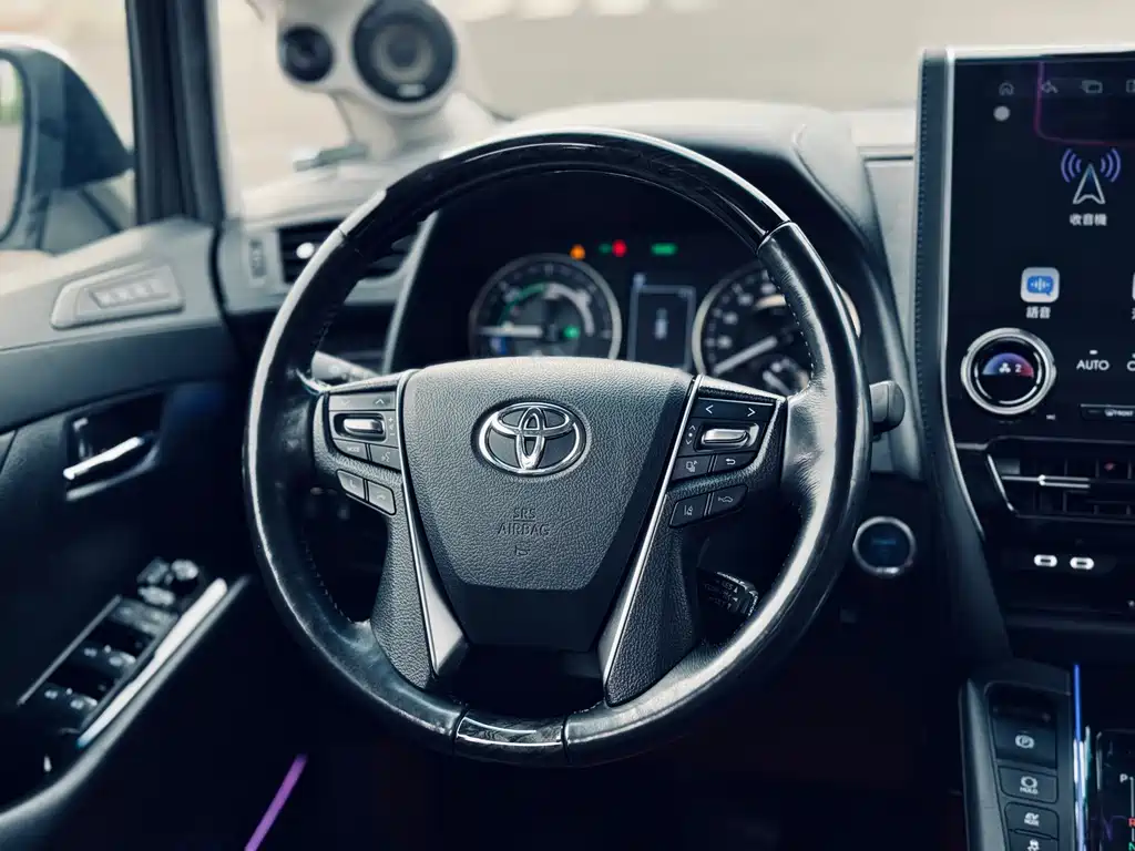 Toyota Vellfire 2020 — фото 8