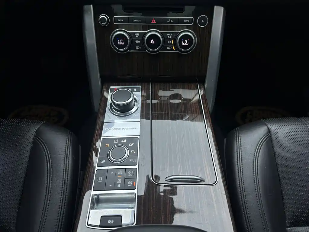 Land Rover Range Rover 2015 — фото 15