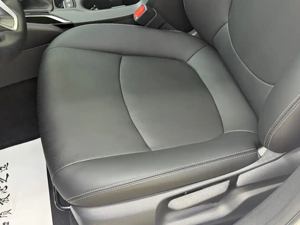Toyota Corolla 2023 — фото 12