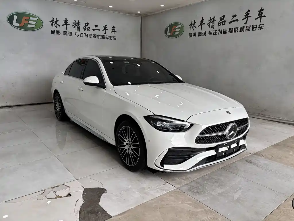 Mercedes-Benz C-Class 2025