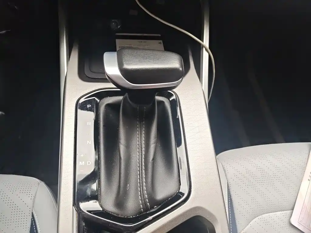 Geely Emgrand 2023