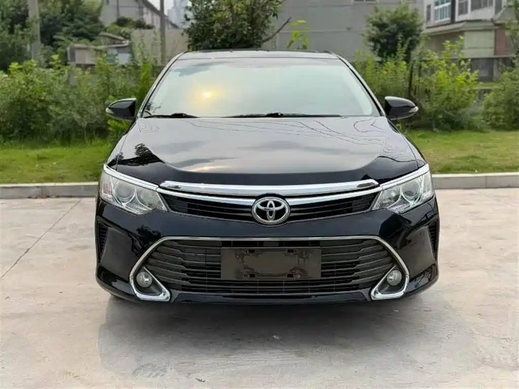 Toyota Camry 2015