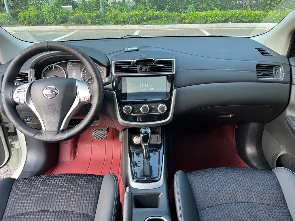 Nissan Tiida 2019 — фото 13