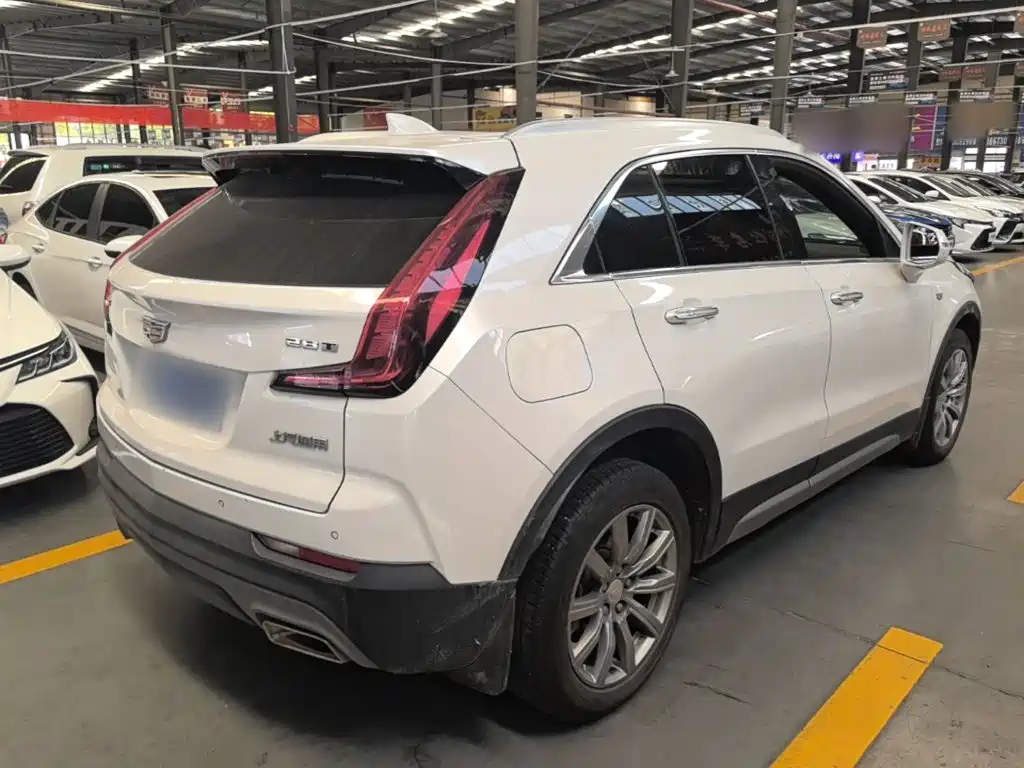 Cadillac XT4 2020 — фото 7