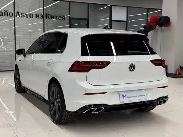 Volkswagen Golf 2021