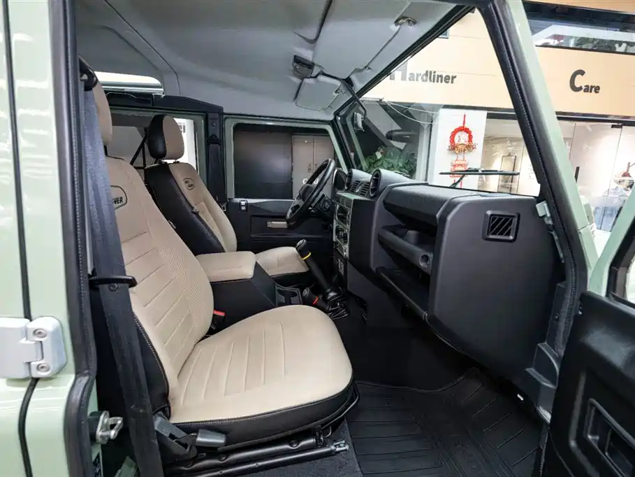 Land Rover Defender 2015 — фото 9