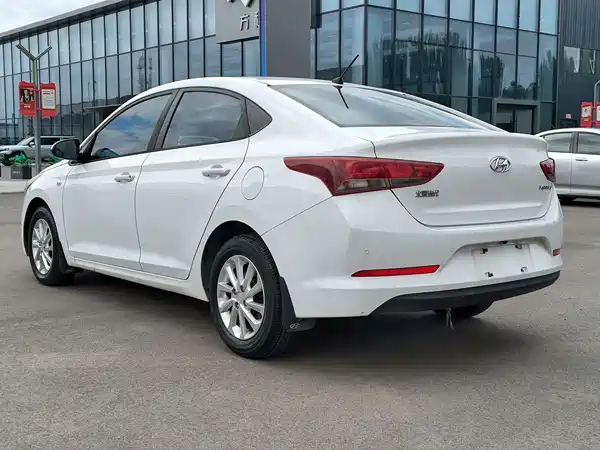 Hyundai Verna 2017