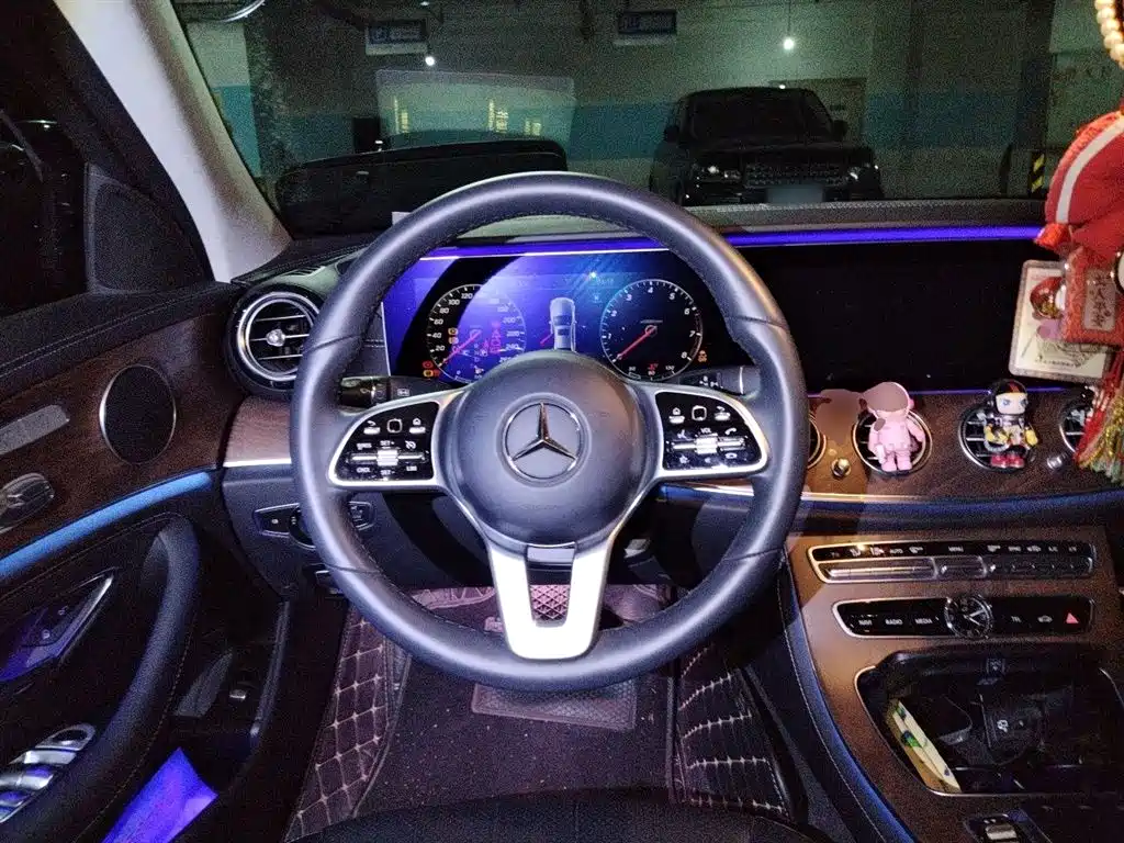Mercedes-Benz E-Class 2020 — фото 11