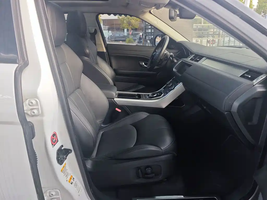 Land Rover Evoque 2018 — фото 7