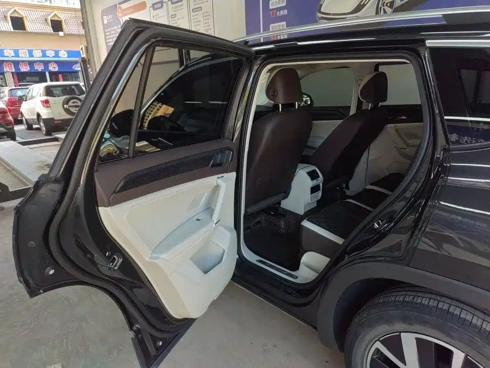 Volkswagen Tayron 2023