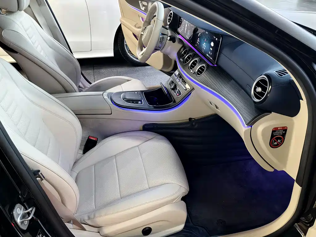 Mercedes-Benz E-Class 2021 — фото 13