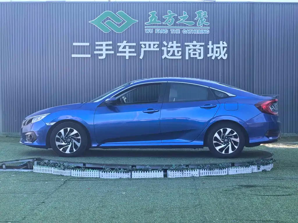 Honda Civic 2017 — фото 21