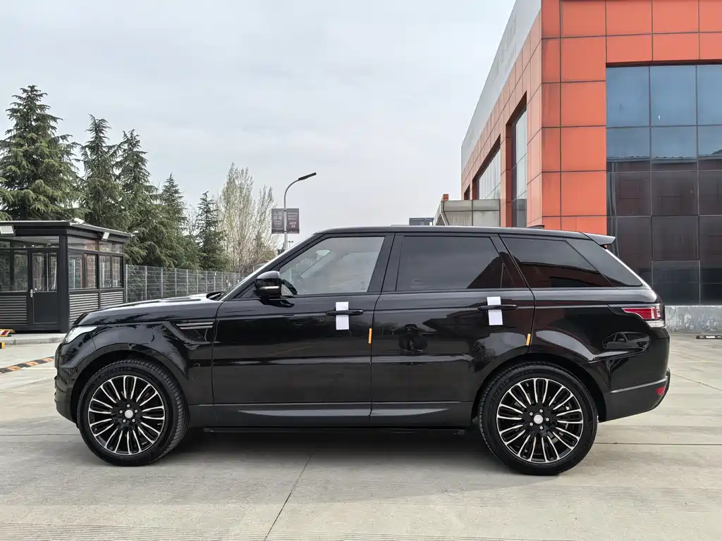 Land Rover Sport 2017 — фото 29