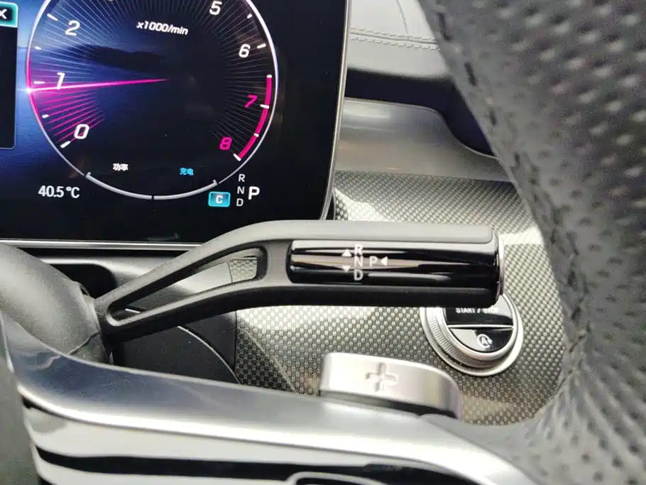 Mercedes-Benz C-Class 2023 — фото 16