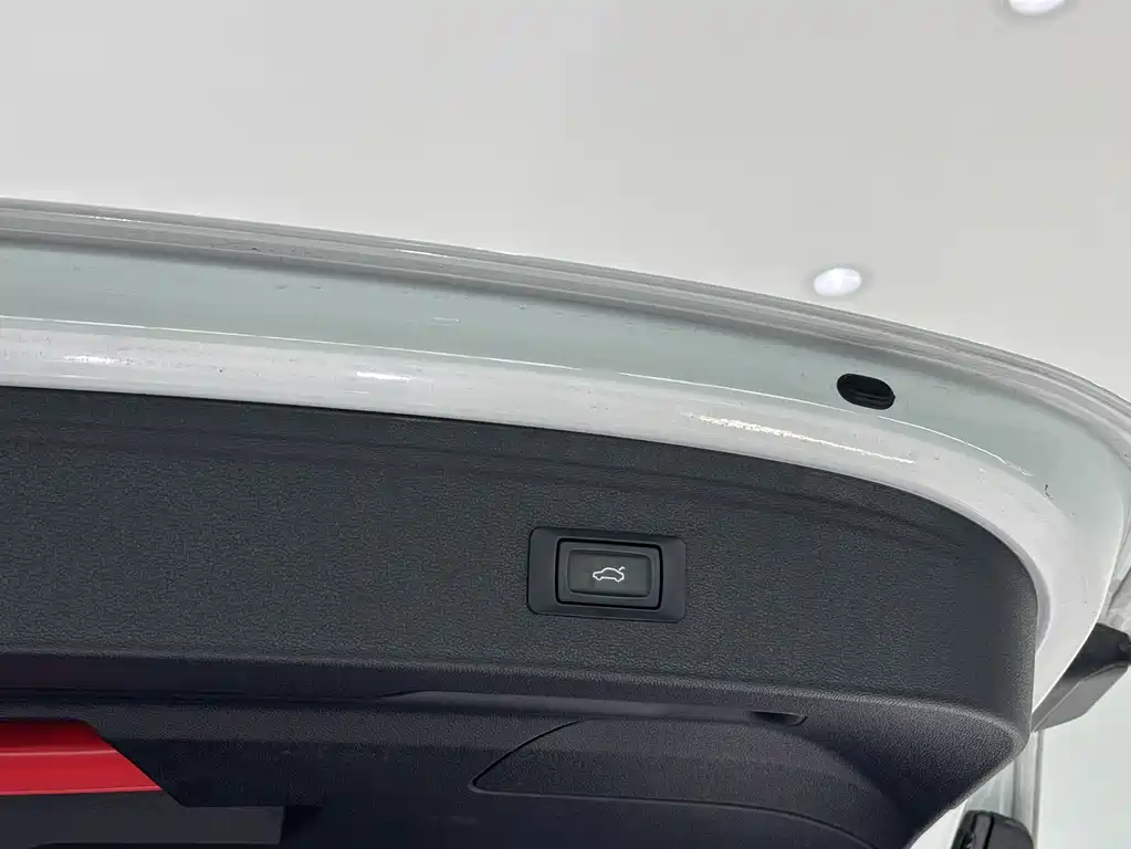 Audi A3 2023 — фото 19
