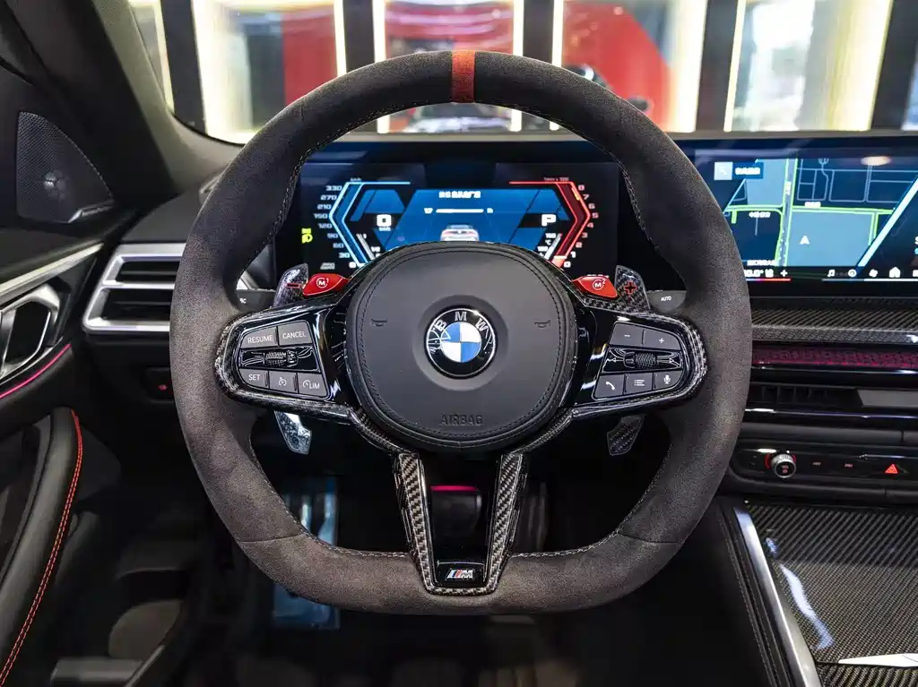 BMW M4 2025 — фото 23