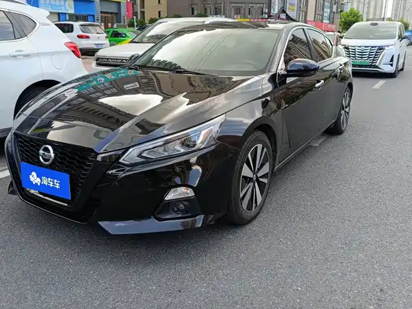 Nissan Teana 2022