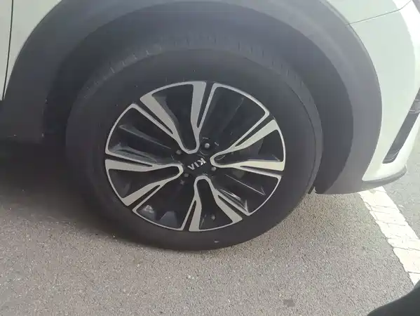 Kia KX1 2019