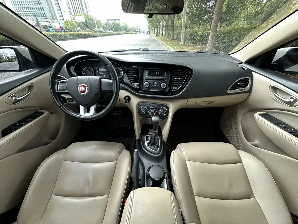 Fiat Viaggio 2013 — фото 13