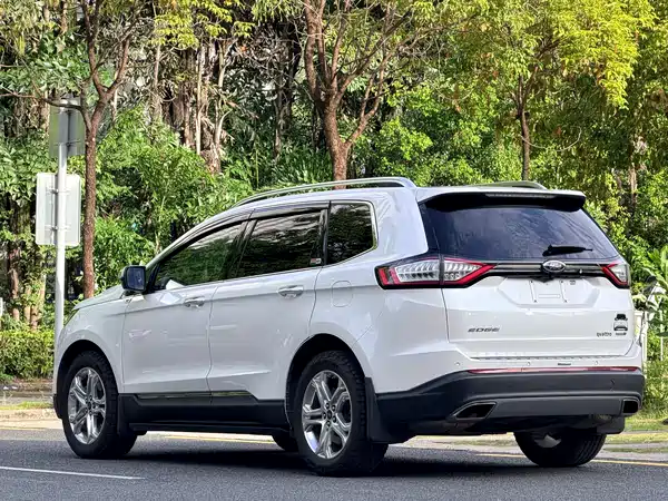 Ford Edge 2016