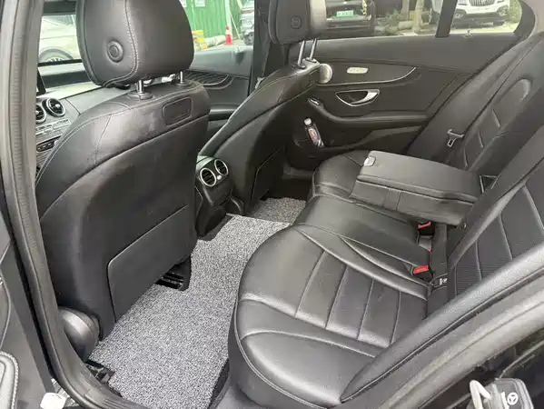 Mercedes-Benz C-Class 2018
