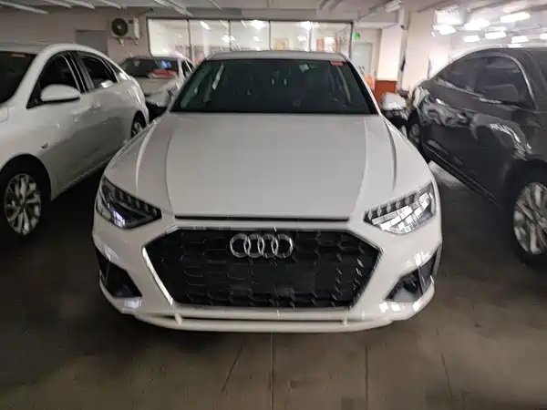 Audi A4L 2020